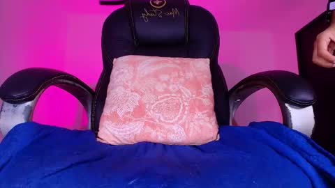 Alicia Kyse  online show from 3, 2, 2026