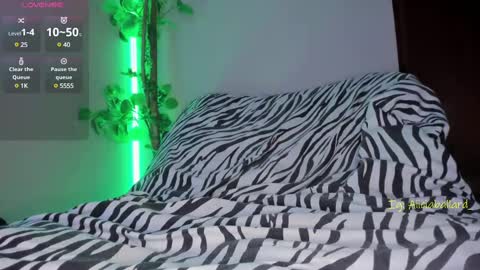 Jennyfer online show from 7, 3, 2025