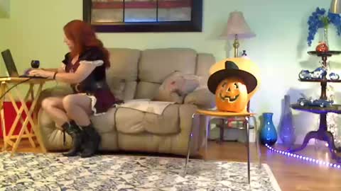 Alicia deHart  Help me reach 1000 Followers. Its FREE online show from 19, 10, 2025