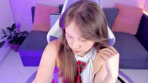 aliciamoonx online show from 21, 11, 2025