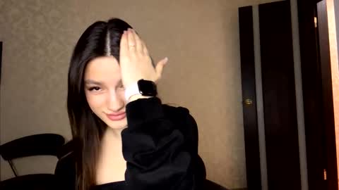 Snapshot of alidagenthner chatting on 27, 3, 2026 Niki online show from 27, 3, 2026