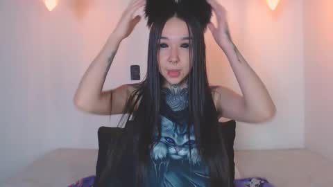    online show from 28, 3, 2026