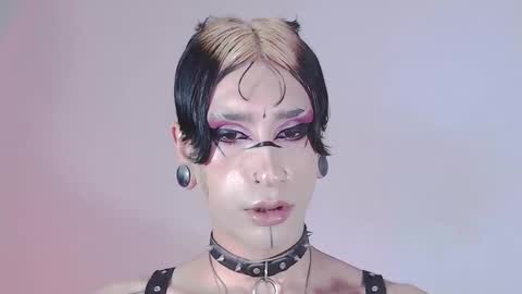     online show from 5, 12, 2024