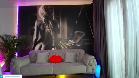 Aliessia online show from 3, 12, 2024