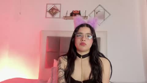 aliice_walker_ online show from 8, 1, 2025