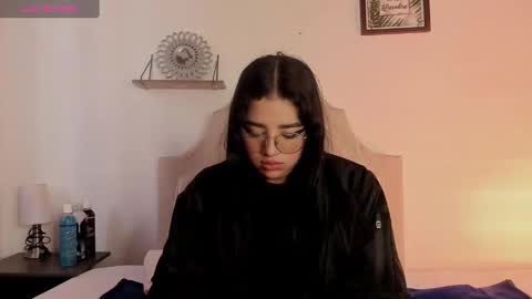 aliice_walker_ online show from 23, 1, 2025