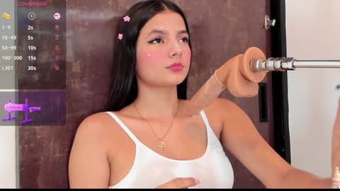 Snapshot of alina_cute18 chatting on 2, 2, 2025 alina online show from 2, 2, 2025