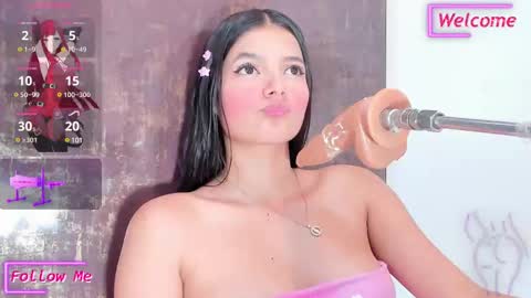 Snapshot of alina_cute18 chatting on 3, 3, 2025 alina online show from 3, 3, 2025