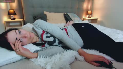 Snapshot of alina_cute_ chatting on 25, 1, 2025 Alina online show from 25, 1, 2025