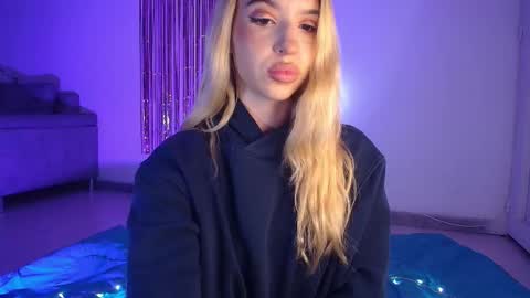 Alina  online show from 7, 10, 2025