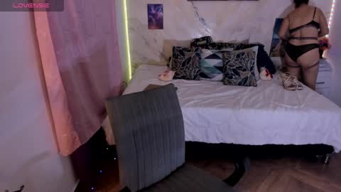 Snapshot of alinabozz1 chatting on 6, 1, 2026 alinabozz1 online show from 6, 1, 2026