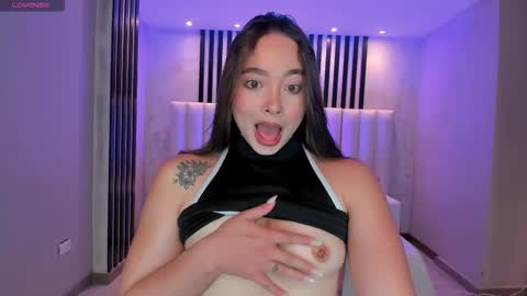 alinakravitz_ online show from 16, 2, 2026