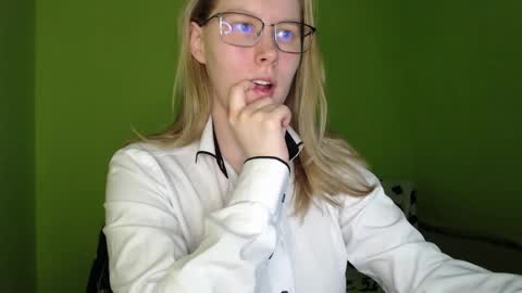 alinasei online show from 16, 3, 2026