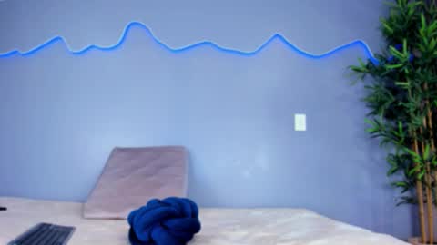 Snapshot of alinasweett_ chatting on 17, 11, 2025 online show from 17, 11, 2025