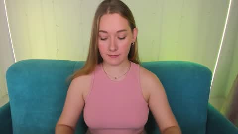 Snapshot of alinawise chatting on 23, 10, 2025 alinawise online show from 23, 10, 2025