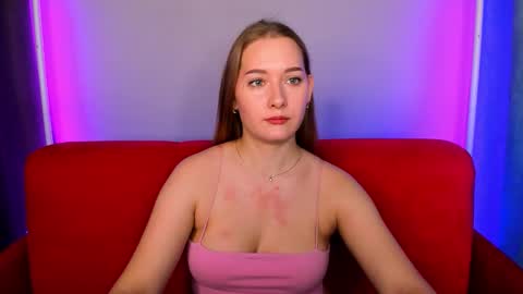 Snapshot of alinawise chatting on 12, 11, 2025 alinawise online show from 12, 11, 2025