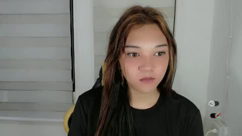 Snapshot of alisa_kiss_ chatting on 5, 2, 2025 Shanti xhey online show from 5, 2, 2025