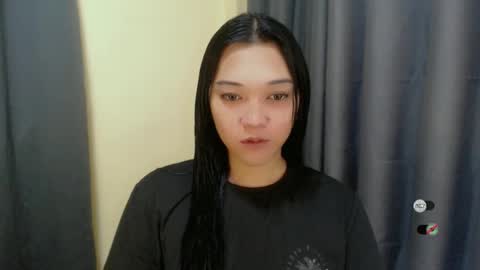 Snapshot of alisa_kiss_ chatting on 4, 3, 2025 Shanti xhey online show from 4, 3, 2025