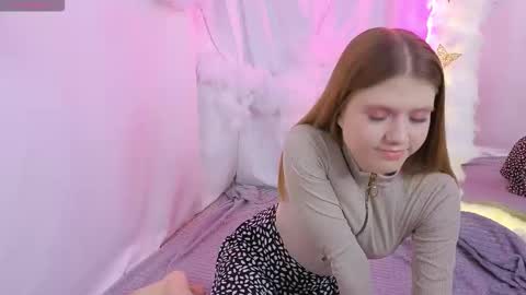 Snapshot of alisia_spinnet chatting on 20, 10, 2025 Alisia online show from 20, 10, 2025