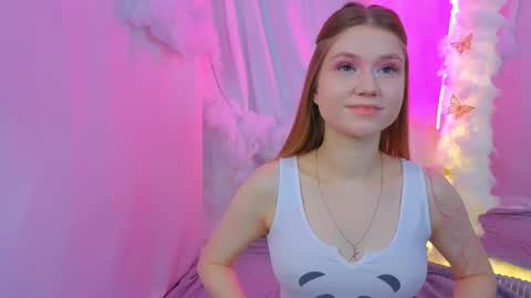 Snapshot of alisia_spinnet chatting on 3, 11, 2025 Alisia online show from 3, 11, 2025