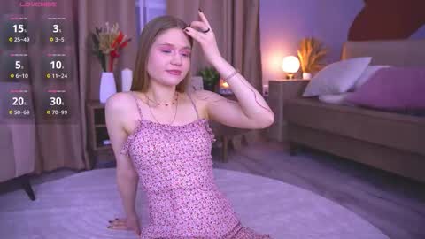 Snapshot of alisia_spinnet chatting on 14, 12, 2025 Alisia online show from 14, 12, 2025