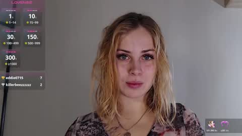 Snapshot of alismoona chatting on 19, 11, 2025 Alisa online show from 19, 11, 2025