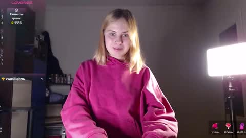 Snapshot of alismoona chatting on 25, 11, 2025 Alisa online show from 25, 11, 2025