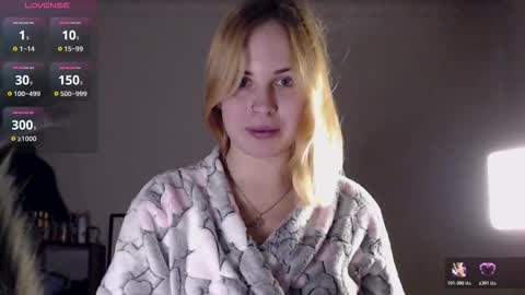 Snapshot of alismoona chatting on 2, 12, 2025 Alisa online show from 2, 12, 2025