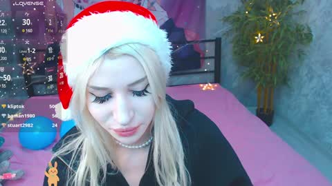 Snapshot of alison_moonlight chatting on 23, 12, 2024 Alison online show from 23, 12, 2024