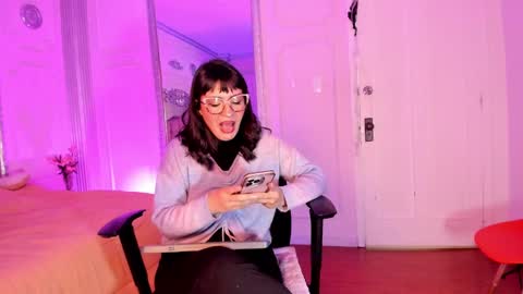 Alison Fishert online show from 11, 10, 2025