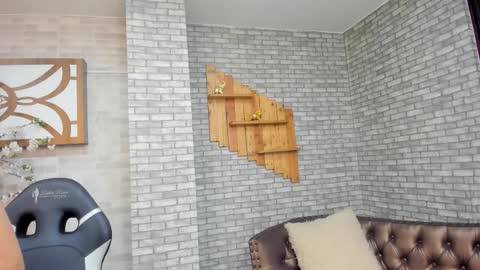 alisonn_doll online show from 15, 11, 2025