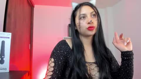 Snapshot of alissia_viera chatting on 31, 10, 2025 iraide online show from 31, 10, 2025