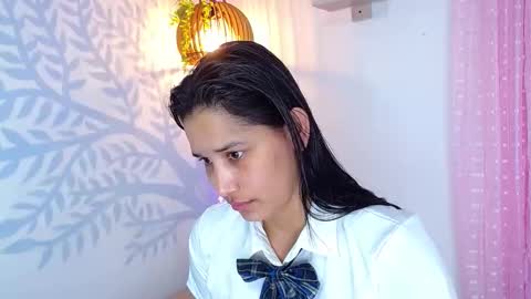 Snapshot of alisson_wiley chatting on 5, 4, 2026 alisson online show from 5, 4, 2026