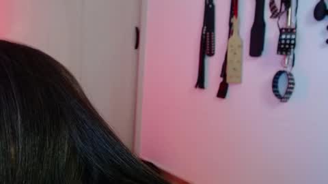 Snapshot of alissonbeckett chatting on 6, 3, 2026 Alisson Beckett online show from 6, 3, 2026