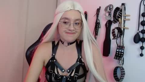 Snapshot of alissonbeckett chatting on 11, 3, 2026 Alisson Beckett online show from 11, 3, 2026