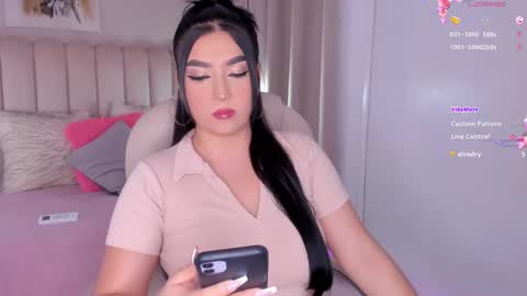 Snapshot of alissyadanger chatting on 22, 2, 2025 TATIS online show from 22, 2, 2025