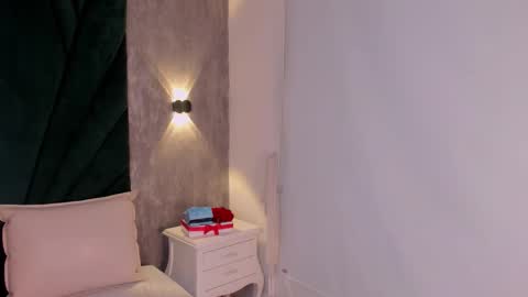  Alexis Etereo  online show from 9, 2, 2026