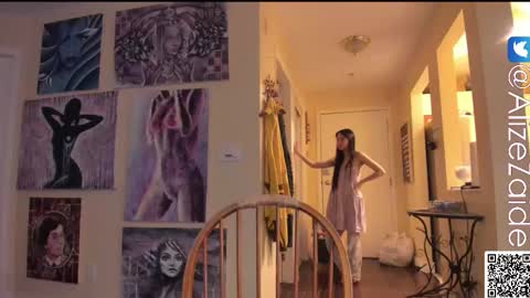 Alize Zaide online show from 10, 3, 2026