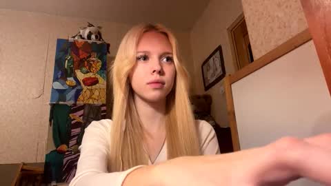 Lina online show from 27, 10, 2025