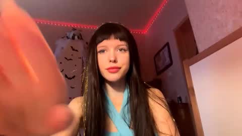 Lina online show from 1, 11, 2025