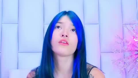 Allicia online show from 4, 3, 2025