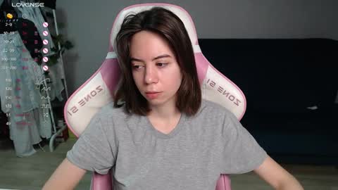 Snapshot of allie_hazie chatting on 3, 3, 2026 alice online show from 3, 3, 2026