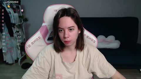 Snapshot of allie_hazie chatting on 21, 3, 2026 alice online show from 21, 3, 2026