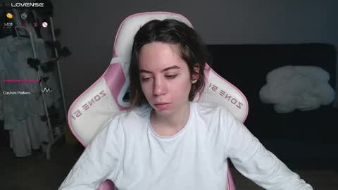 Snapshot of allie_hazie chatting on 1, 4, 2026 alice online show from 1, 4, 2026