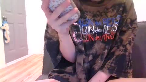 alliebearx online show from 12, 1, 2025