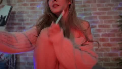 Snapshot of alliesynns chatting on 11, 12, 2024 Allie online show from 11, 12, 2024