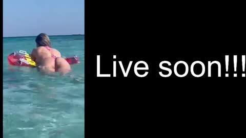 Snapshot of alliesynns chatting on 4, 10, 2025 Allie online show from 4, 10, 2025