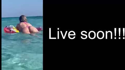 Snapshot of alliesynns chatting on 27, 10, 2025 Allie online show from 27, 10, 2025