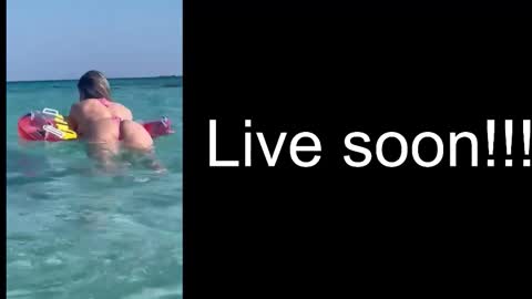 Snapshot of alliesynns chatting on 17, 11, 2025 Allie online show from 17, 11, 2025