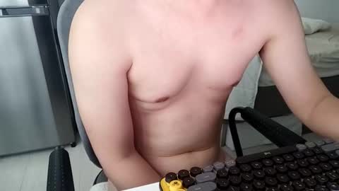 Snapshot of allisonmxxx chatting on 21, 9, 2025 AllisonM online show from 21, 9, 2025